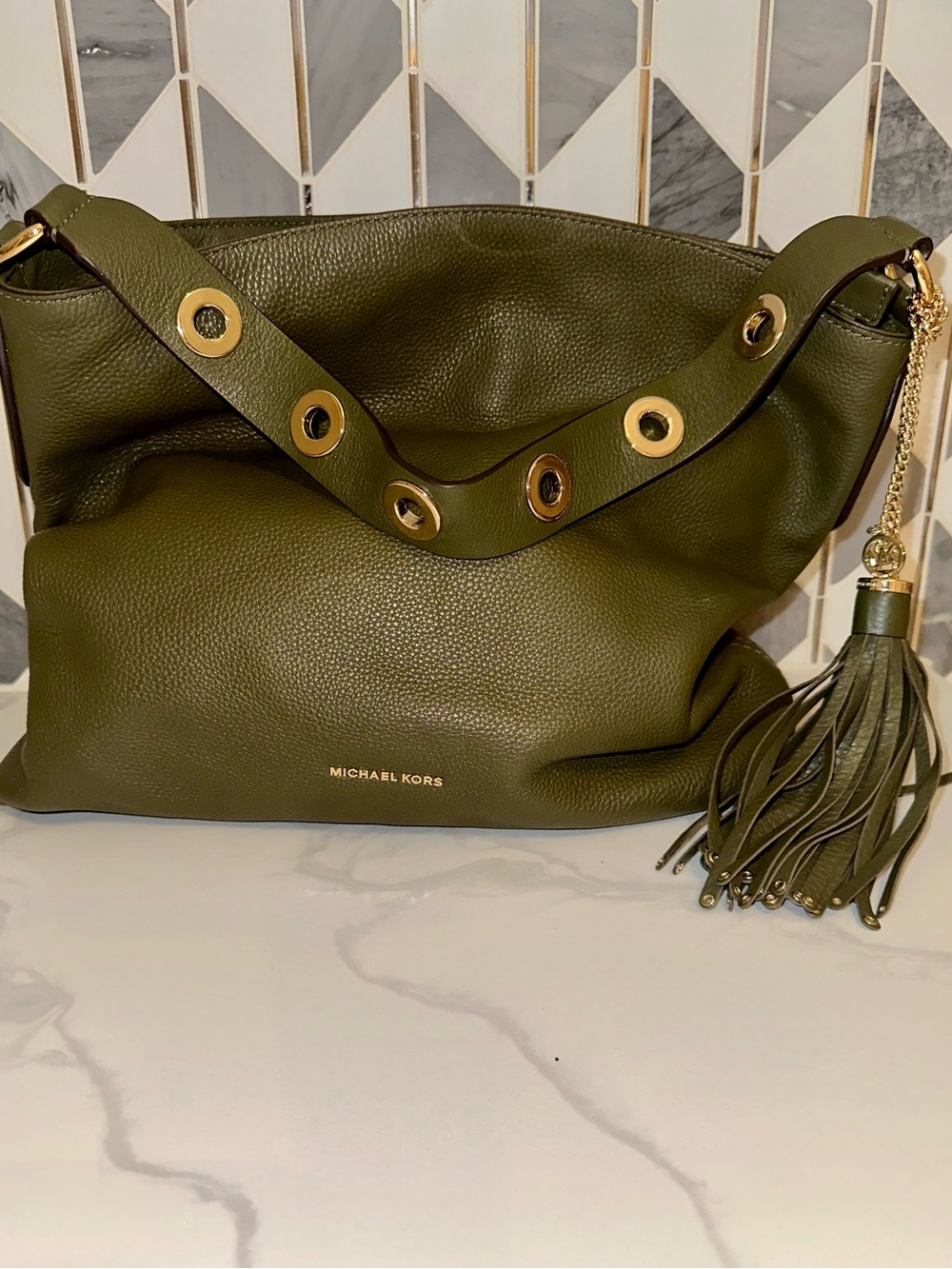 Michael Kors Brooklyn Large Leather Hobo Shoulder Bag in Olive Green